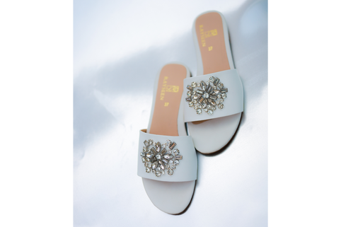 Why Flats Are the Ultimate Everyday Shoe: Style, Comfort & Versatility