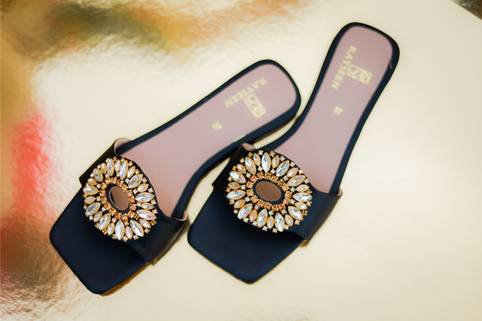 Shop Stylish Flats Online – Trending Flat Shoes 2025