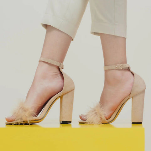 how to style heels Pakistan