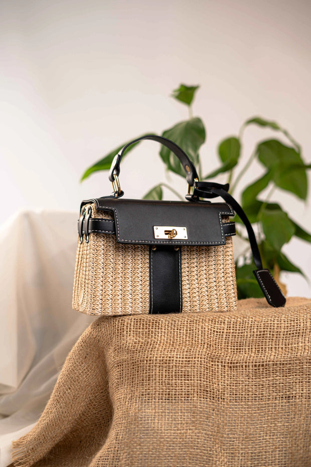 Vaccy Black - Rayseen 