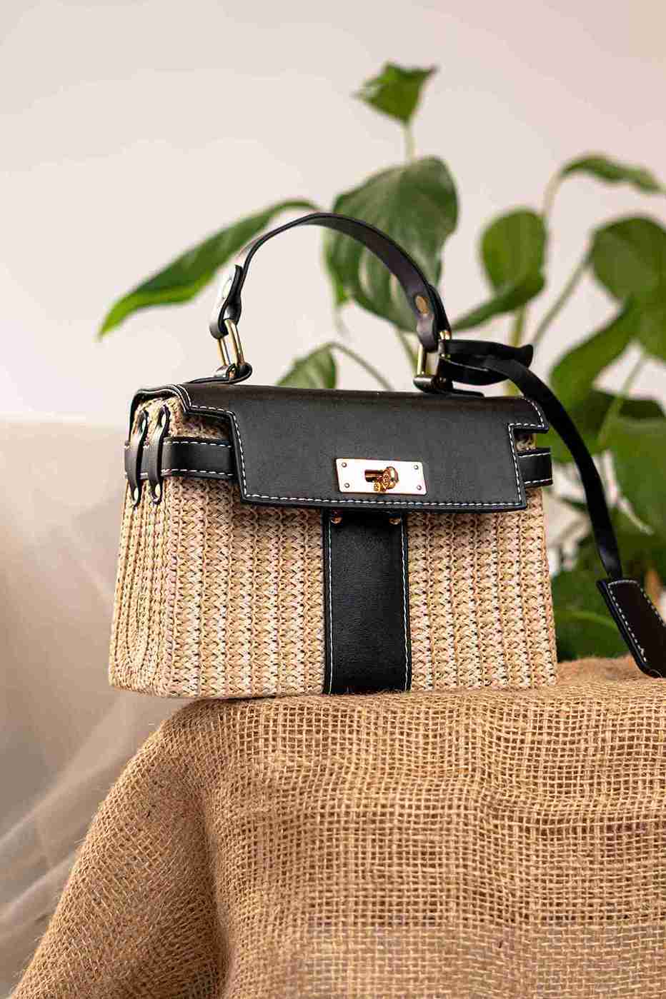 Vacay Black - Rayseen 