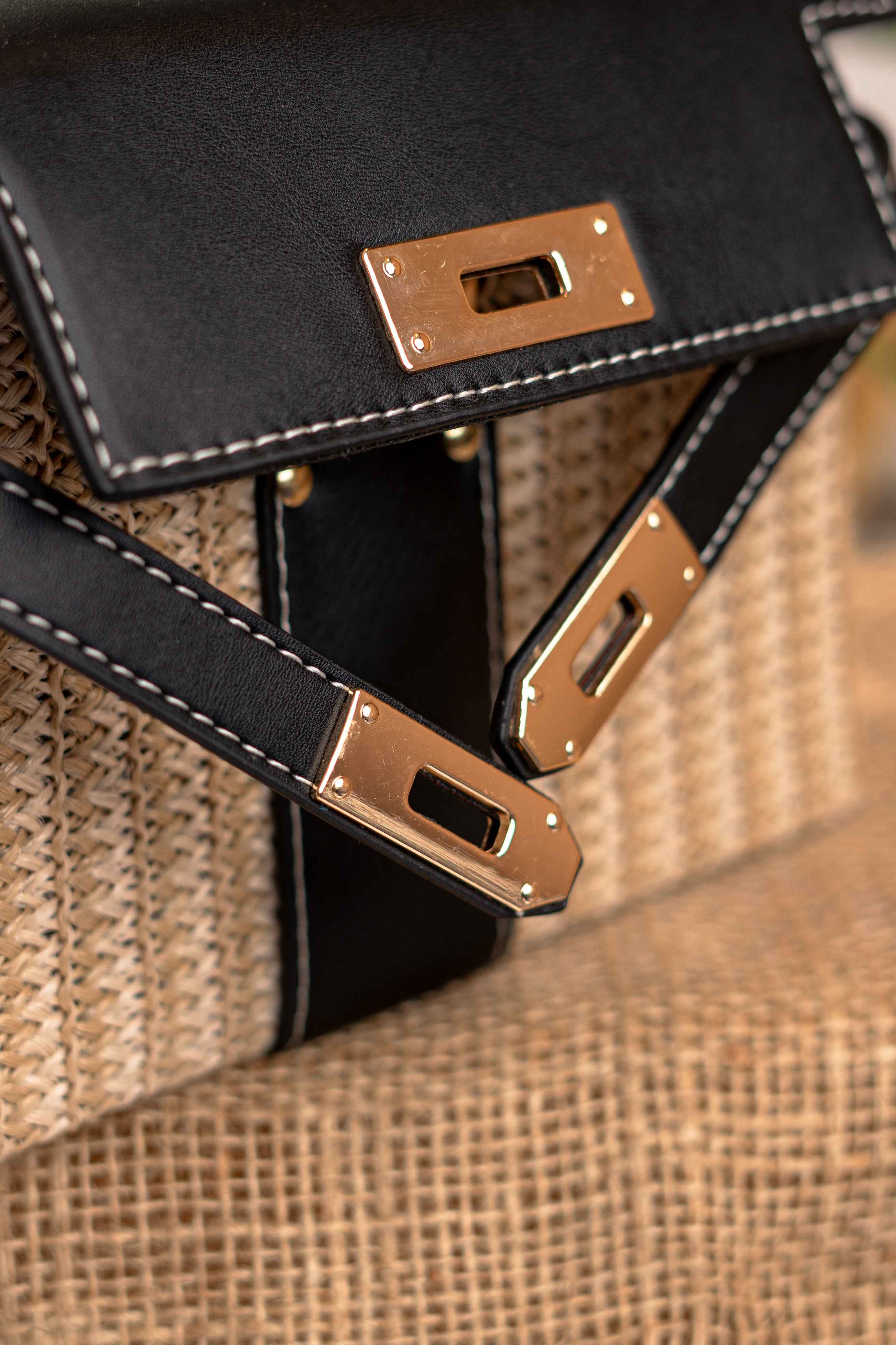 Vacay Black - Rayseen 